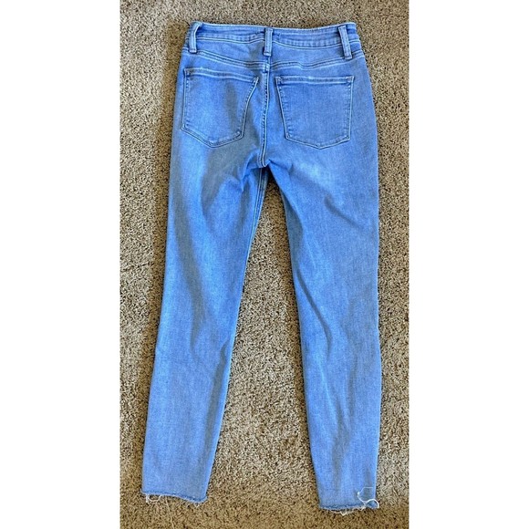 Silver Jeans Women’s Size W26xL27 Most Wanted Skinny Light Wash Midrise Stretch - Picture 3 of 10